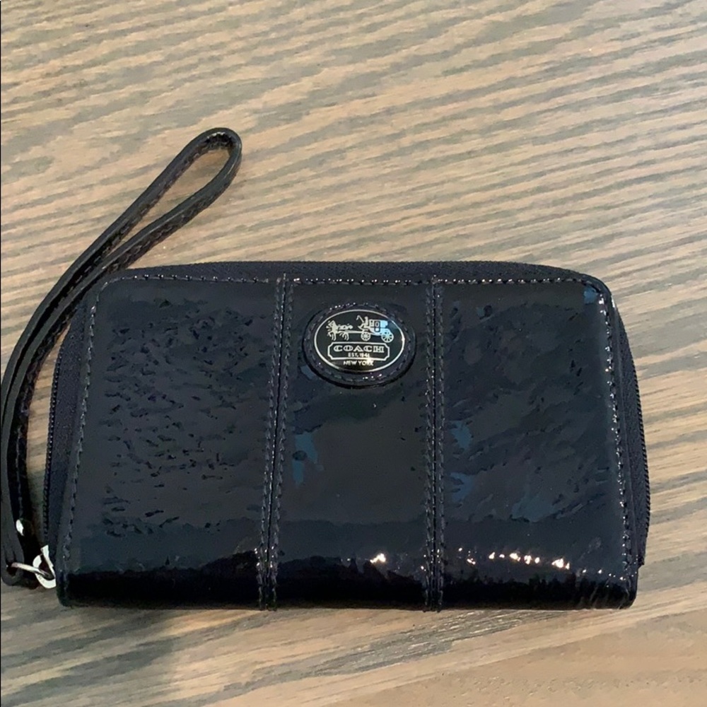 Coach zip wallet/wristlet